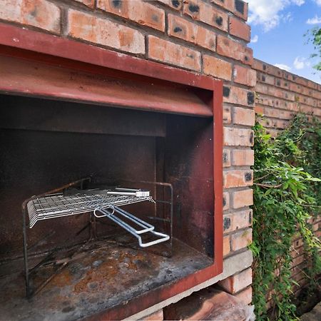 De Akker Guest House Bloemfontein Exterior foto