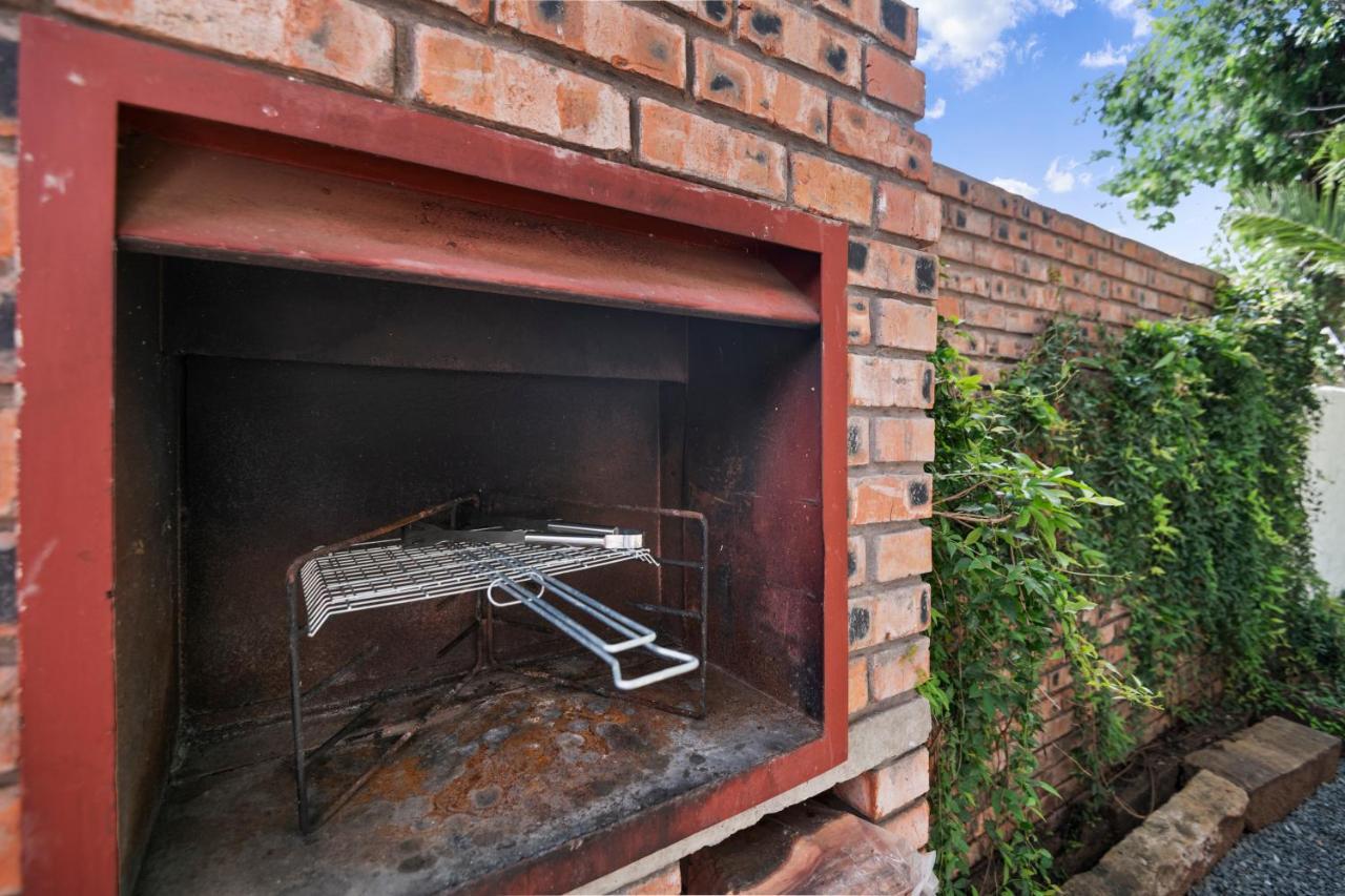 De Akker Guest House Bloemfontein Exterior foto